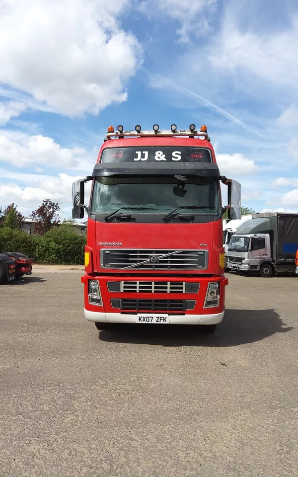 VOLVO FH 480, 6X2 MID LIFT TRACTOR UNIT , FOR UK OR EXPORT